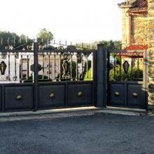 Puerta y portal cierre